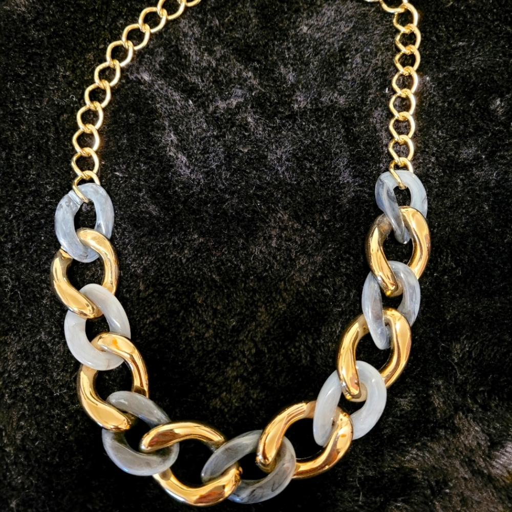 H&M necklac
